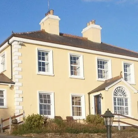 Rathmore House 3*