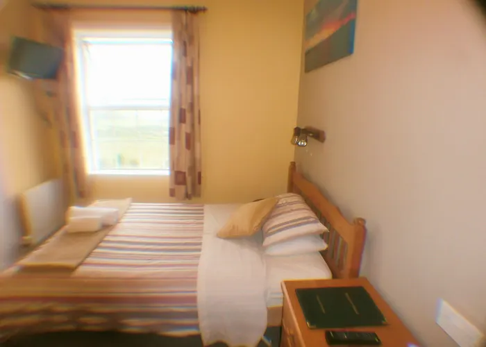 Rathmore House 3*